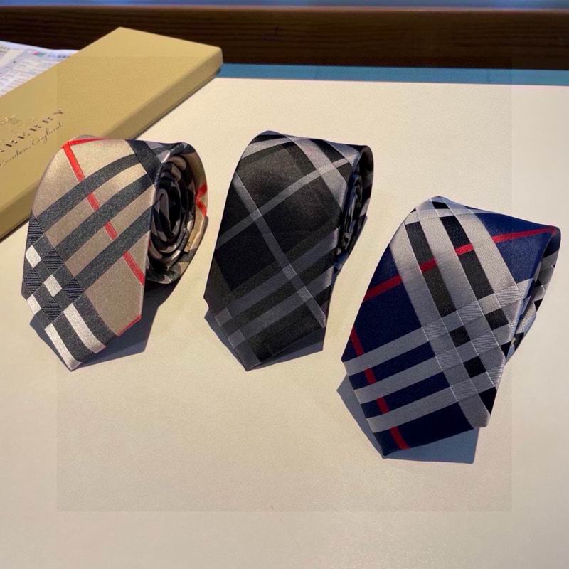 Burberry Tie hm (245)